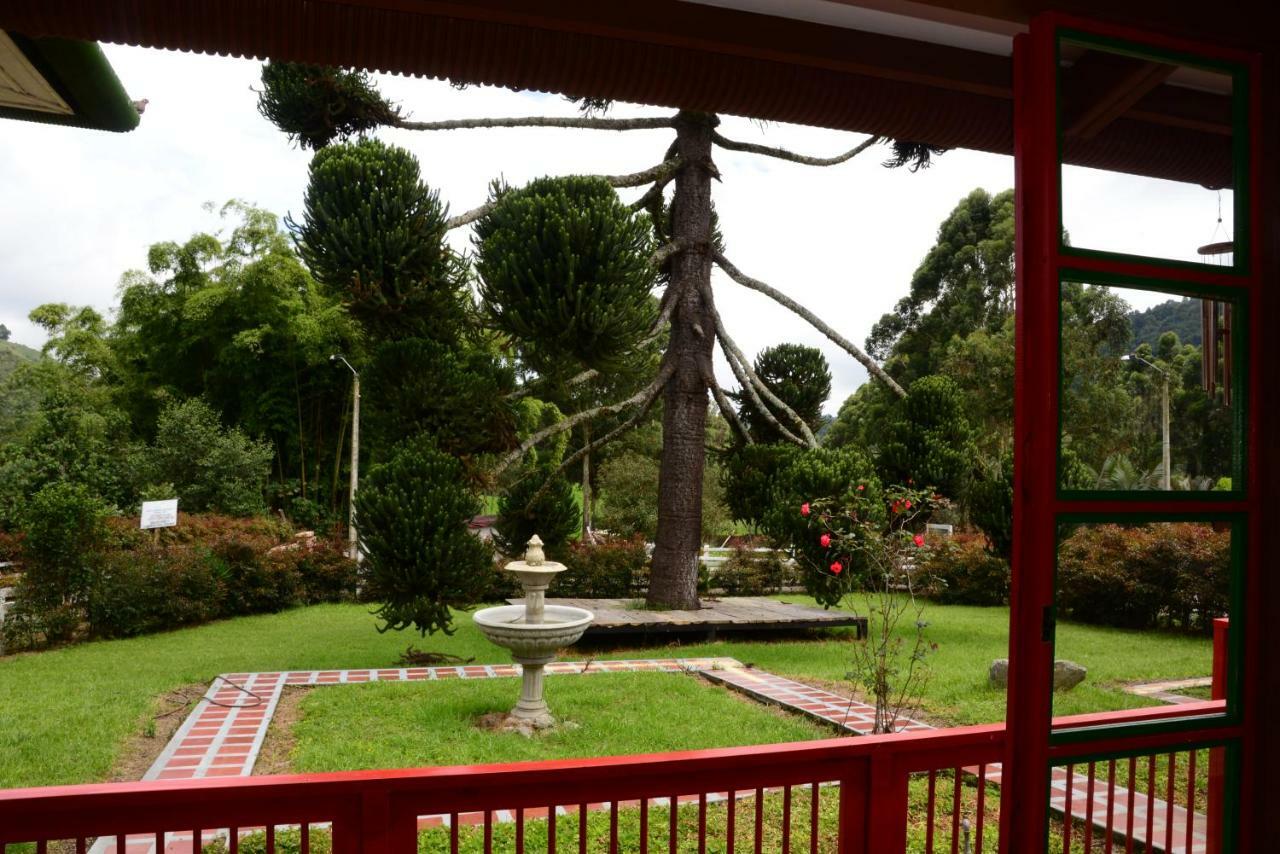 Ecohotel Pinohermoso Reserva Natural サレント エクステリア 写真